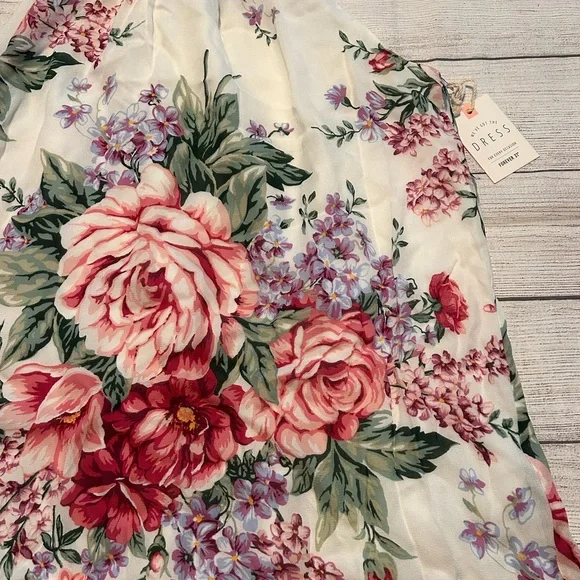 Forever 21 Floral Print Halter Blouse - Picture 4 of 8